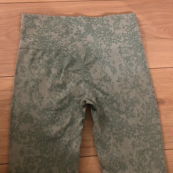 Gymshark set - Picture 5 of 5